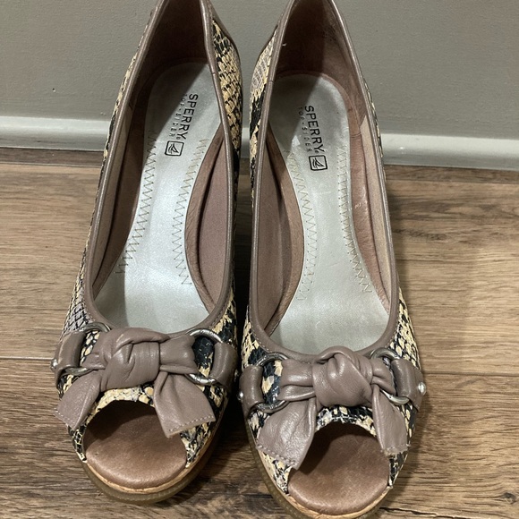 Sperry Top Sider 8 Snake Print Wedge Leather Peep Toe Heel - Picture 2 of 6
